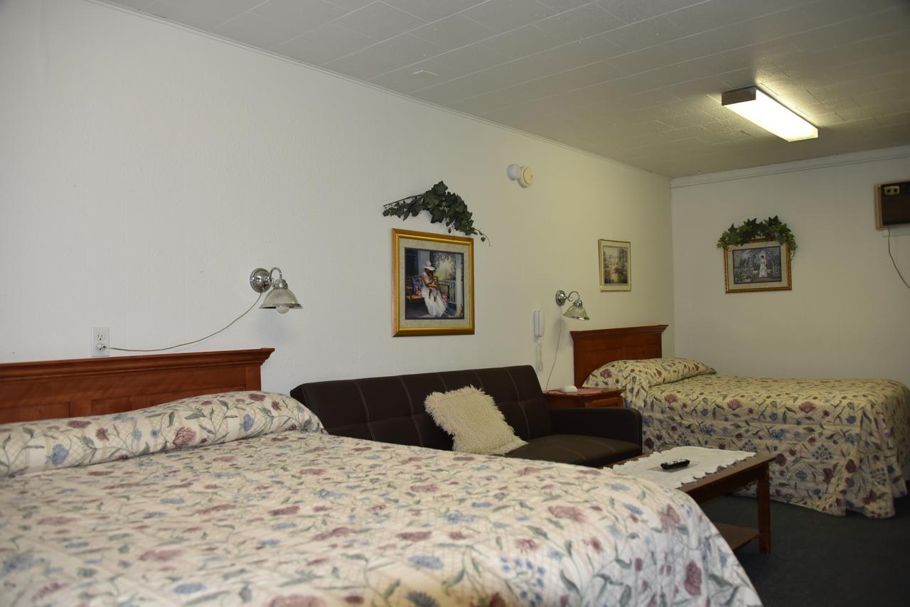 Royals Inn Motel Malta Exteriör bild